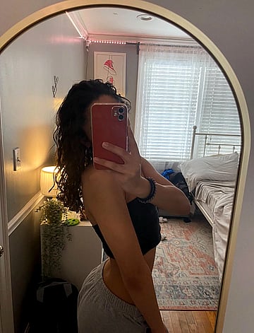 Come Fuck This Filthy College Slut's Tight Wet Pussy - Sofia's Amateur Porn Pic'