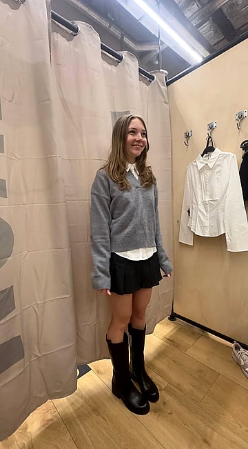 will you fuck this college girl after class?? (it was free clothess) (⸝⸝๑ ̫ ๑⸝⸝⸝)'