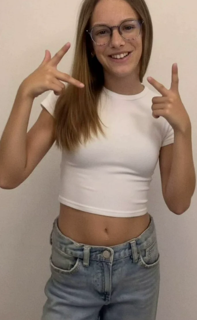 Do older men find younger girls like me attractive anymore picture 1 of 1