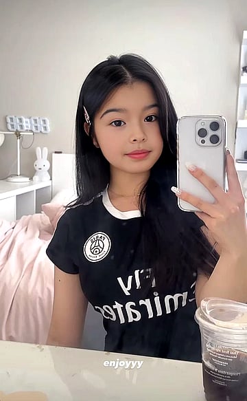 Daddy's Innocent Skinny Slut Dripping Wet and Begging for Cock - Amateur College Fuck Doll'