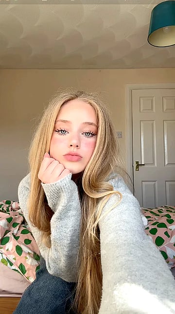 Fucking Ivy's Raw College Pussy Pounded Until She Can't Think'