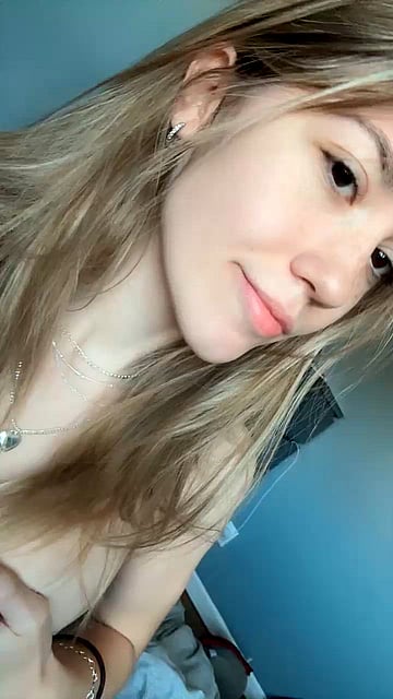 Busty College Babe Felicity Gets Fucking Horny and Masturbates Her Wet Pussy in This NSFW Homemade Video'