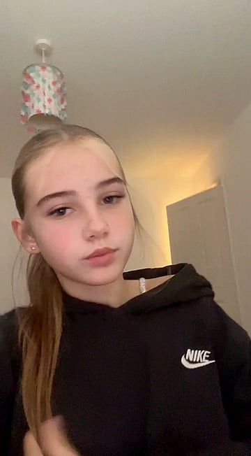 Jenny Makes You Melt: Horny College Girl's Amateur Fuck Gallery'