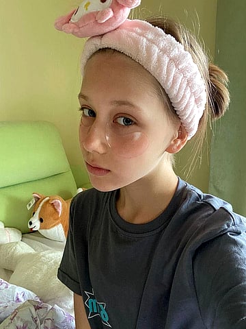 Barely Legal – Would U Keep Me Naked All Weekend?'