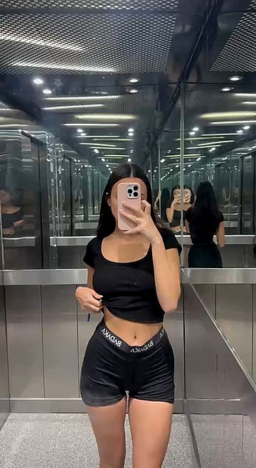 Fuck My Horny Latina Brunette Pussy in the Elevator - College Slut Gets Wild'