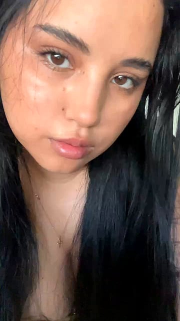 Watch Elleyx's Juicy College Booty Shake Getting Fucking Wild and Horny'