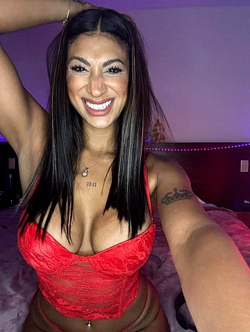 Steph's College Fuck Doll Nude Pic - Ready to Be Your Dirty Fantasy!'