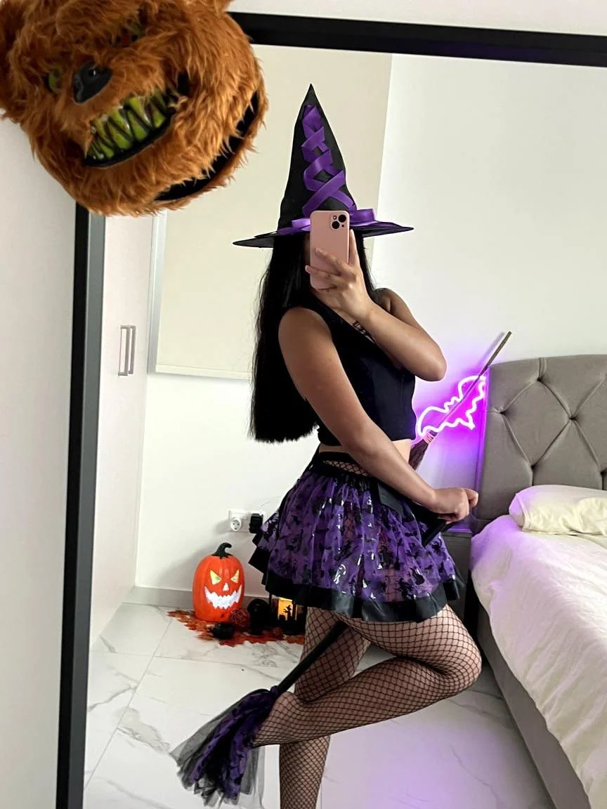 Naughty Halloween Surprise: Kiki Shows Off Her Costume picture 1 of 1