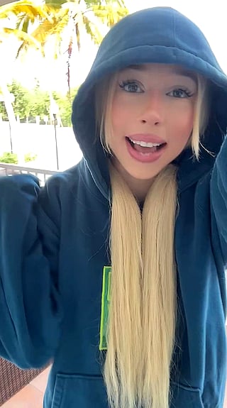 Naughty Uni Girl Livy Flaunts Her Juicy Tits for the Neighbors - Would You Dare to Punish Her?'