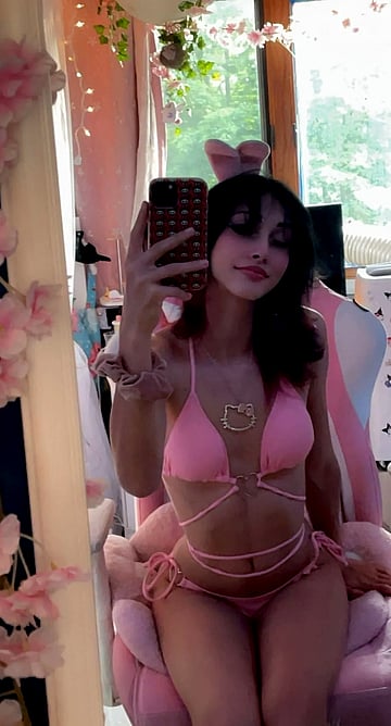 So Fucking Small and Ready to Be Touched - Hot College Chick Gets Wild'