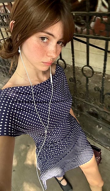 Hot College Fuck: Grab My Throat and Tiny Waist While I Ride You'