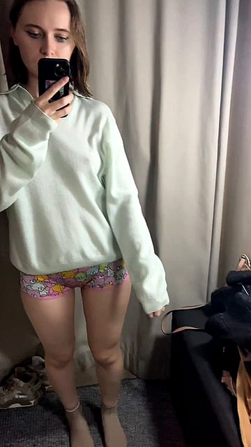 Fuck, I'm So Wet in This Changing Room - Watch Me Get Off in the Locker Room Mirror!'