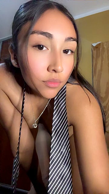 Fuck My 19-Year-Old Pussy: Horny College Slut's Wild Orgy'