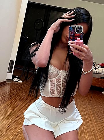 Shy College Slut Loves Getting Fucked and Watched'