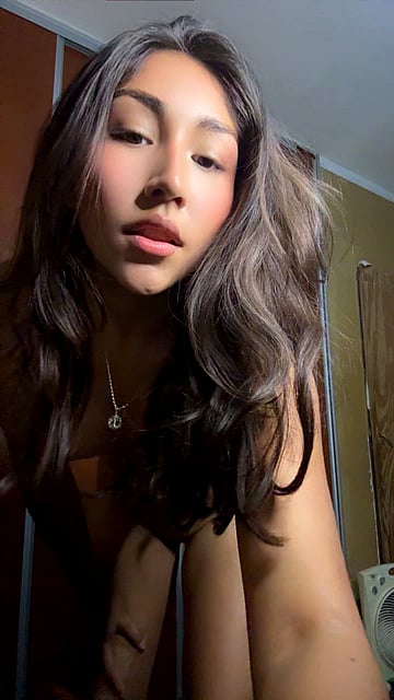 Watch My Insane Twerking Skills - I'll Make You Cum Hard!'