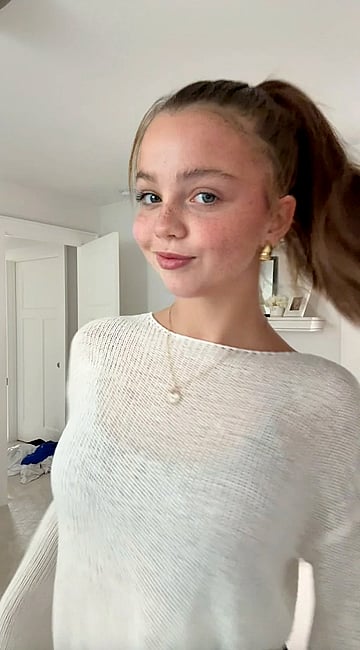 Wanna Grab My Tight College Body and Fuck Me Hard? Watch My Horny Amateur Porn Gallery Now!'