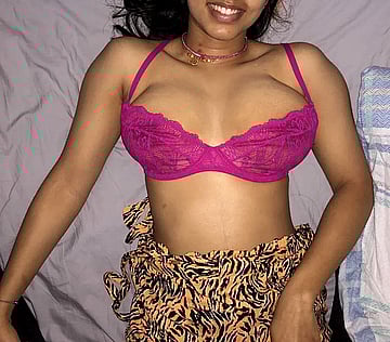 Rachel Cutie's Juicy Peach Party Look - Would You Tap That?'