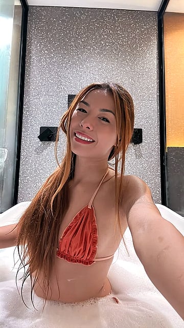 Let me be silly and i'll suck your willy'