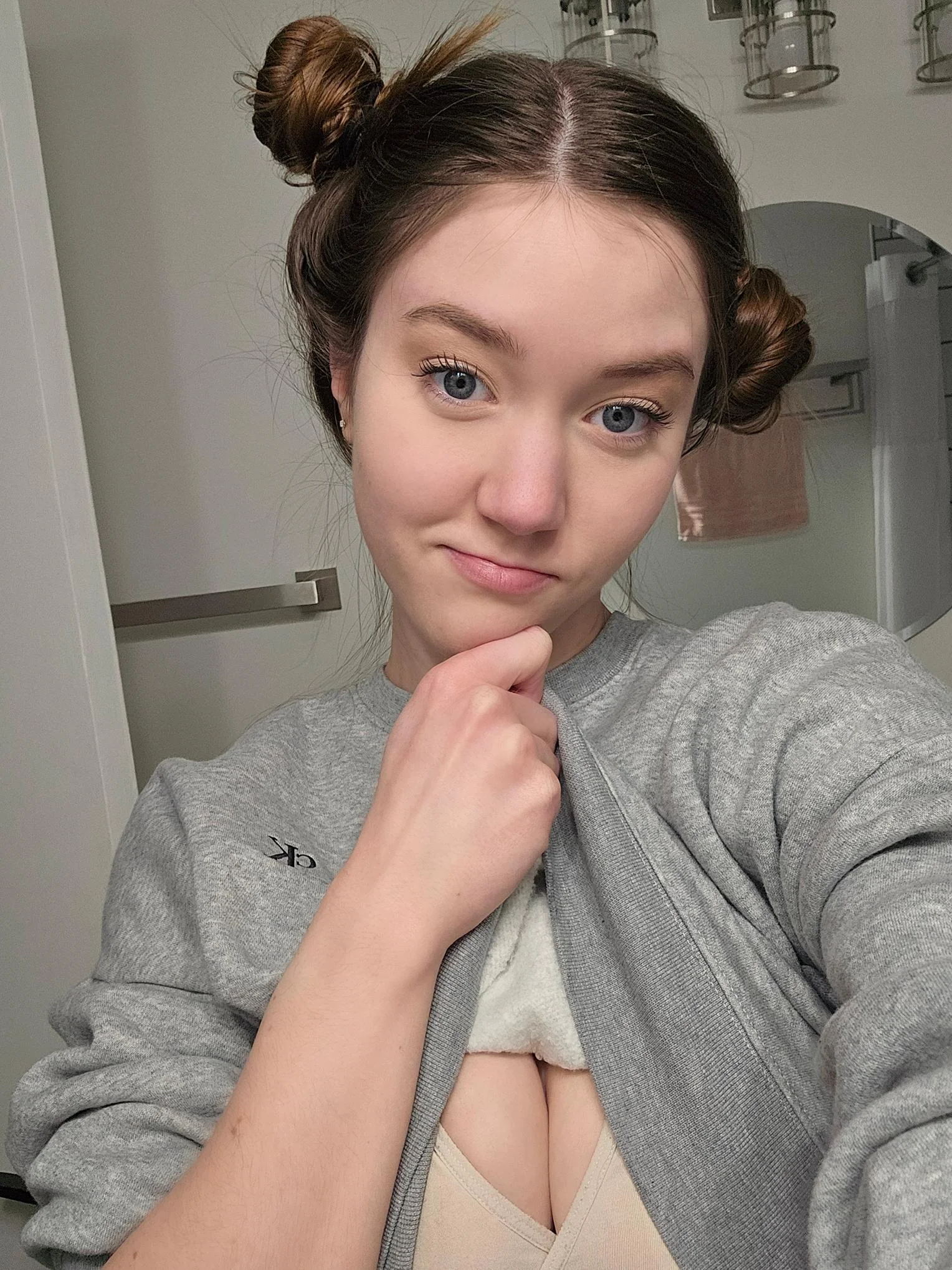 Do my space buns make you wanna fuck me hard or just laugh? picture 1 of 1