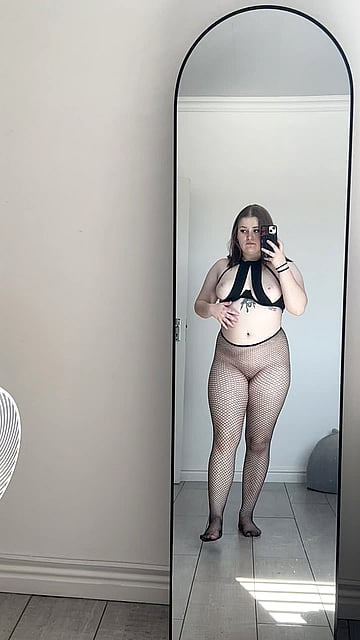 Watch Me Get Fucking Wild: My Sluttiest University Mirror Fuck Session'