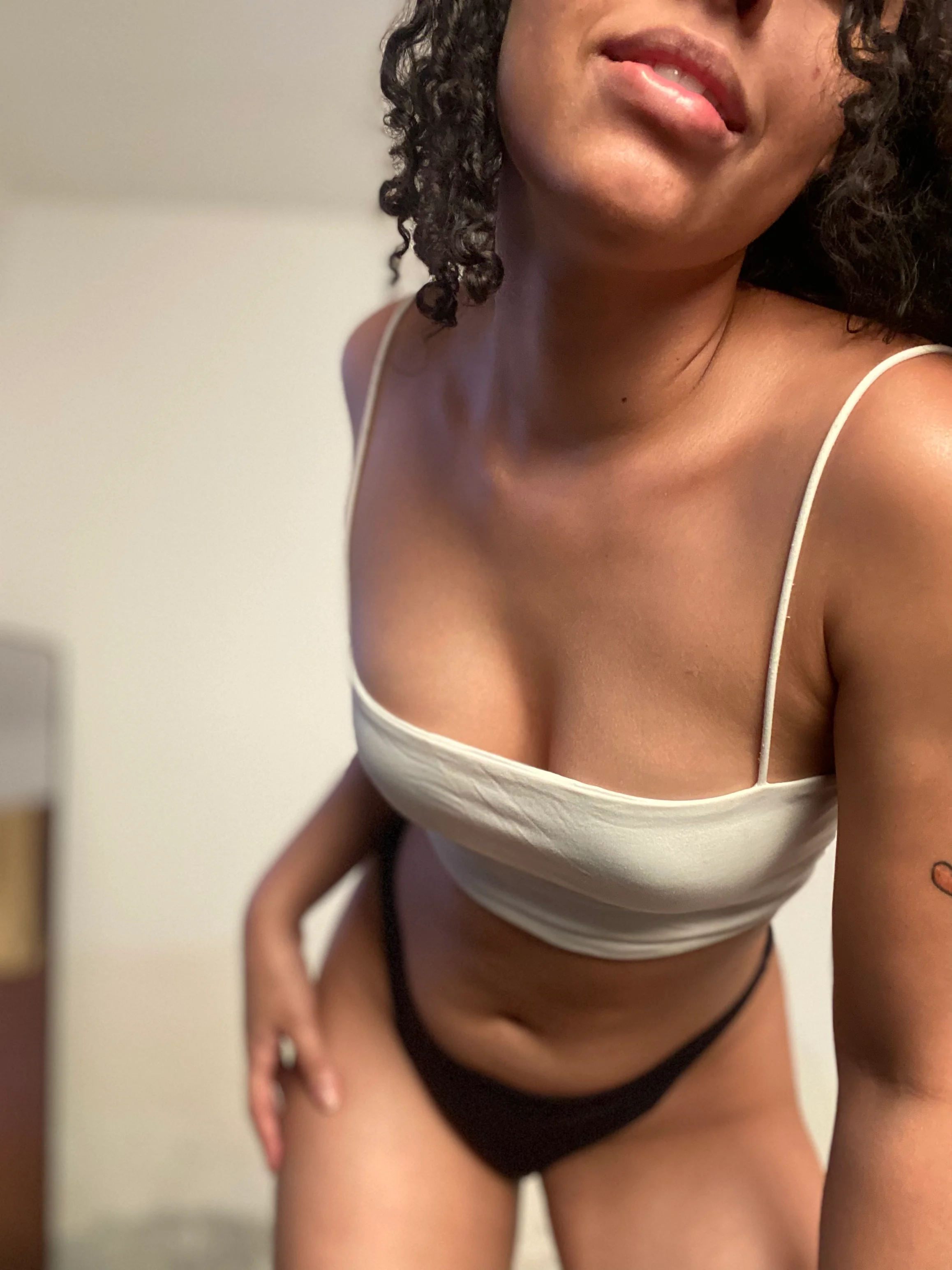 CurlyBabe's Sunday Night Fever: Can't Keep My Hands Off Myself picture 1 of 1