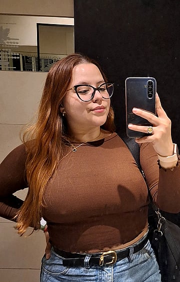 Barbi's Hard Nipples Begging for Attention in Class 😈'