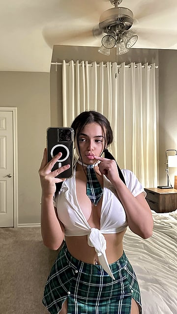 Dirty Little Miaa Gets Her Easy A+ in The Most Fucking Hot Way Possible'