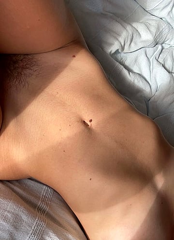 Check Out My Bush - College Slut Shows Off Her Hairy Pussy'