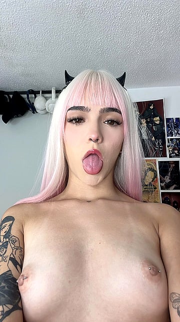 18yo Juicy Tits Ready for Your Cock - Camila's College Tease'