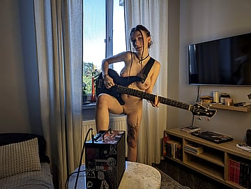 Freshman Whore Getting Fucked by Band Dudes After Practice - Explicit College Porn'